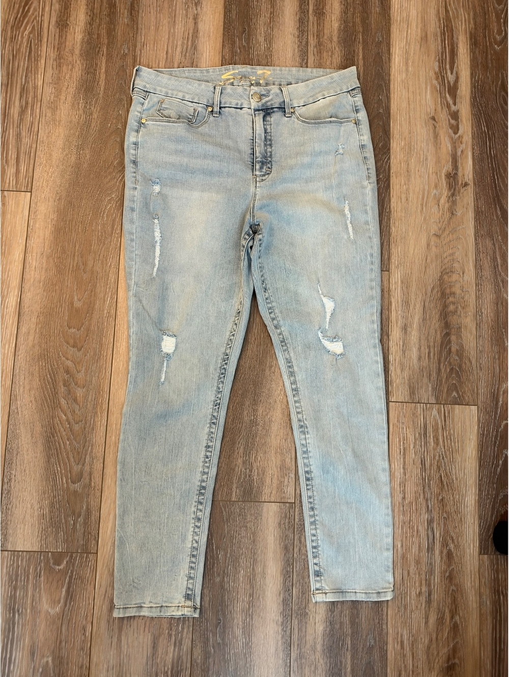 Seven7 Light Wash Distressed High Rise Skinny Jeans Size 16